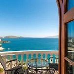 Monte Carlo - Rooftop Pool Otel