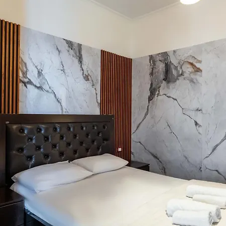 Monte Carlo - Rooftop Pool Hotel Sarande